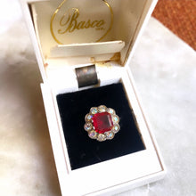 Load image into Gallery viewer, Vintage Flower Halo Sterling Silver Ring Size 5.75