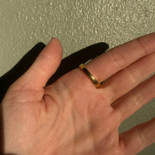 Load image into Gallery viewer, Gold Vermeil Pearl Ring Size 11