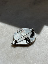 Load image into Gallery viewer, Vintage Enamel Brooch