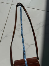 Load image into Gallery viewer, Vintage Coach Tan Leather Crossbody Purse