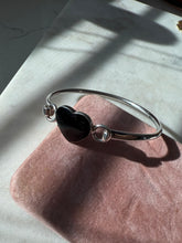 Load image into Gallery viewer, Black Onyx Sterling Silver Heart Bangle Bracelet 7”
