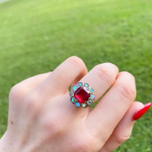 Load image into Gallery viewer, Vintage Flower Halo Sterling Silver Ring Size 5.75