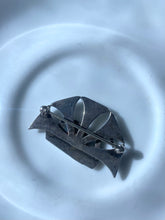 Load image into Gallery viewer, Swan Sterling Brooch