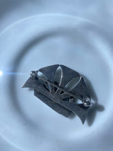 Load image into Gallery viewer, Swan Sterling Brooch