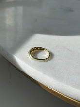 Load image into Gallery viewer, Vintage 14k Yellow Gold Natural Diamond Flush Set Band Size 9