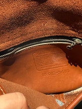 Load image into Gallery viewer, Vintage Coach Tan Leather Crossbody Purse
