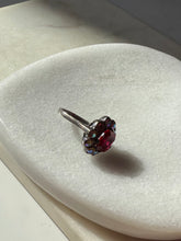 Load image into Gallery viewer, Vintage Flower Halo Sterling Silver Ring Size 5.75