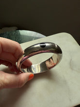 Load image into Gallery viewer, Mexico Modernist Black Onyx Inlay Solid Sterling Bangle Bracelet 6.75”
