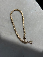 Load image into Gallery viewer, Midcentury 1/20 12k Gold Fill Bracelet 7.75”
