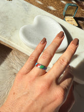 Load image into Gallery viewer, Vintage Enamel Sterling Silver Band Size 5.75
