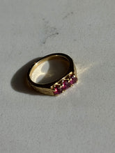 Load image into Gallery viewer, Vintage 1970s Ruby 18k Gold Ring Size 4.25
