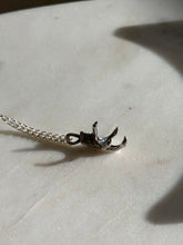 Load image into Gallery viewer, Claw Sterling Silver Necklace 18”
