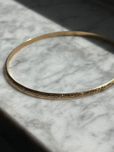 Load image into Gallery viewer, Vintage 14k Solid Gold Thin Bangle Bracelet
