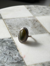 Load image into Gallery viewer, Irish Sterling Silver Ring Size 6.5
