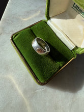 Load image into Gallery viewer, Vintage Sterling Silver &amp; 18k Gold Ring Size 6
