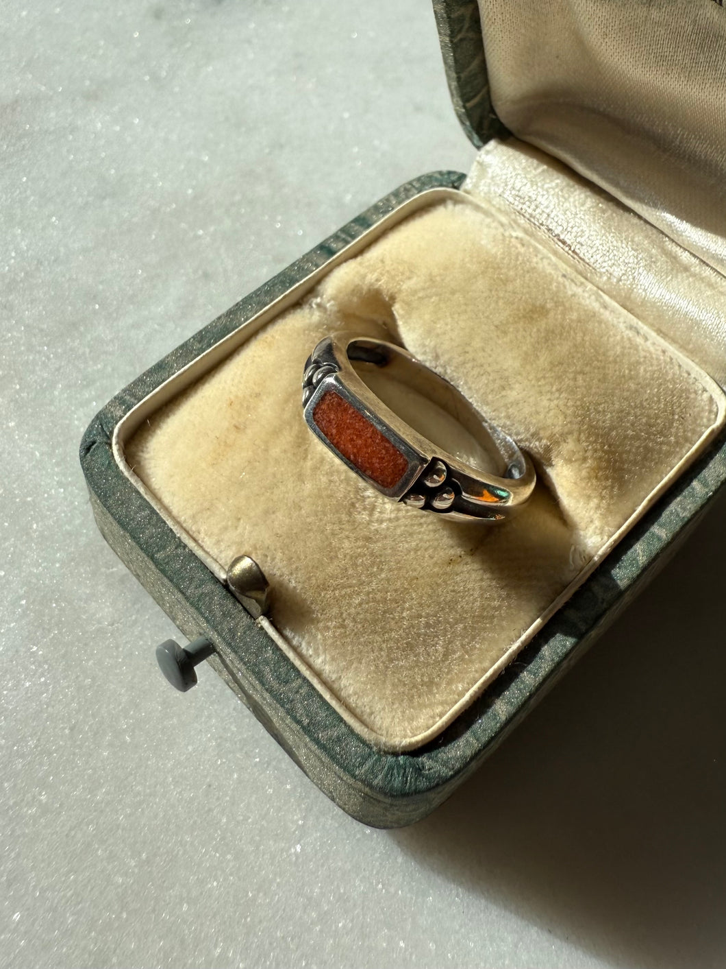 Sterling Silver Crushed Faux Coral Ring Size 8