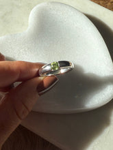 Load image into Gallery viewer, Peridot Sterling Silver Ring Size 8
