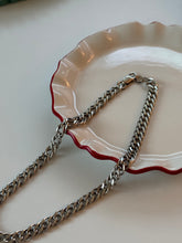 Load image into Gallery viewer, Vintage Double Curb Link Sterling Silver Chain 15.5”
