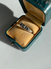 Load image into Gallery viewer, Moonstone Vintage Sterling Silver Ring
