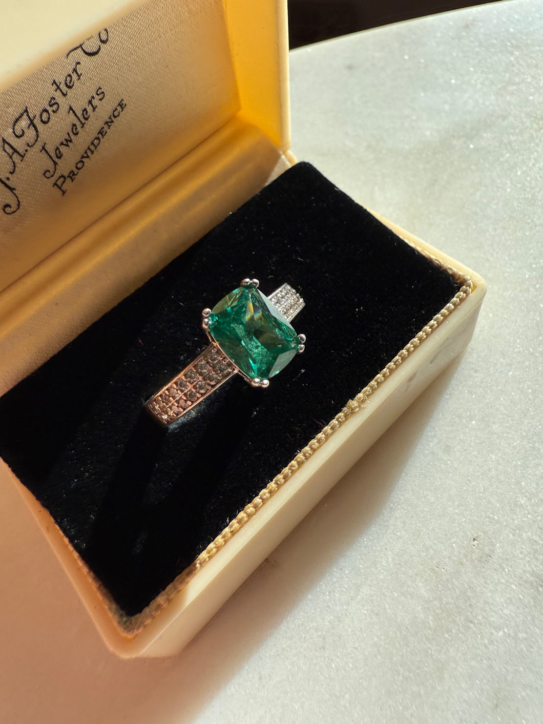 Green Sterling Silver Ring Size 9.25