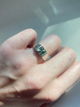 Load image into Gallery viewer, Solid Sterling Silver Vintage Ring
