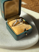 Load image into Gallery viewer, Vintage Sterling Silver Cat Ring Size 6.75
