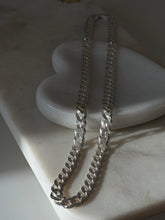 Load image into Gallery viewer, Vintage Sterling Silver Cuban Chain 22”
