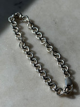 Load image into Gallery viewer, Vintage Solid Sterling Cable Link Bracelet 7.5”
