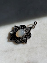 Load image into Gallery viewer, Vintage Sterling Silver Pendant
