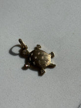 Load image into Gallery viewer, Italian Vintage 14k Yellow Gold Turtle Pendant
