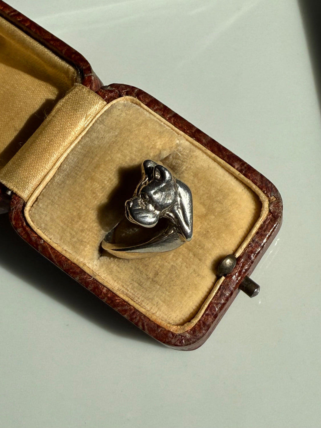 Vintage Modernist Sterling Silver Dog Ring Size 6