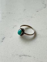 Load image into Gallery viewer, Vintage Turquoise Sterling Silver Ring Size 5.75
