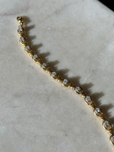 Load image into Gallery viewer, Vintage Solid 18k Yellow Gold 2.0ctw Natural Diamond Bracelet
