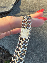 Load image into Gallery viewer, Mexico 1940s Vintage Sterling Silver Choker Necklace
