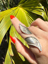 Load image into Gallery viewer, Elongated Sterling Silver Hammered Ring Size 8
