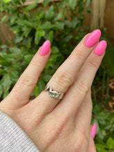 Load image into Gallery viewer, Abalone Inlay Swan Sterling Silver Ring
