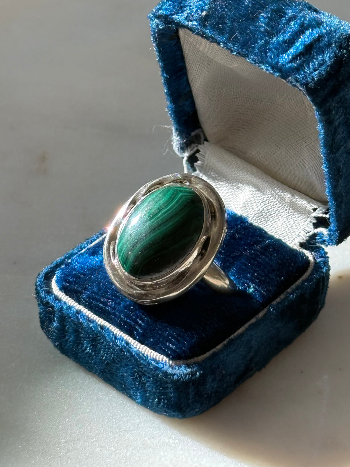 Vintage Malachite Sterling Silver Ring Size 10