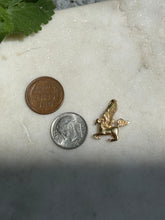Load image into Gallery viewer, Vintage Solid 14k Gold Pegasus Pendant
