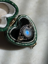 Load image into Gallery viewer, Moonstone Sterling Silver Ring Size 9
