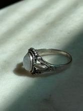 Load image into Gallery viewer, Moonstone Sterling Silver Ring Size 9
