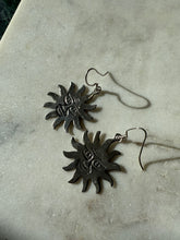 Load image into Gallery viewer, Vintage Sterling Silver Sun Earrings
