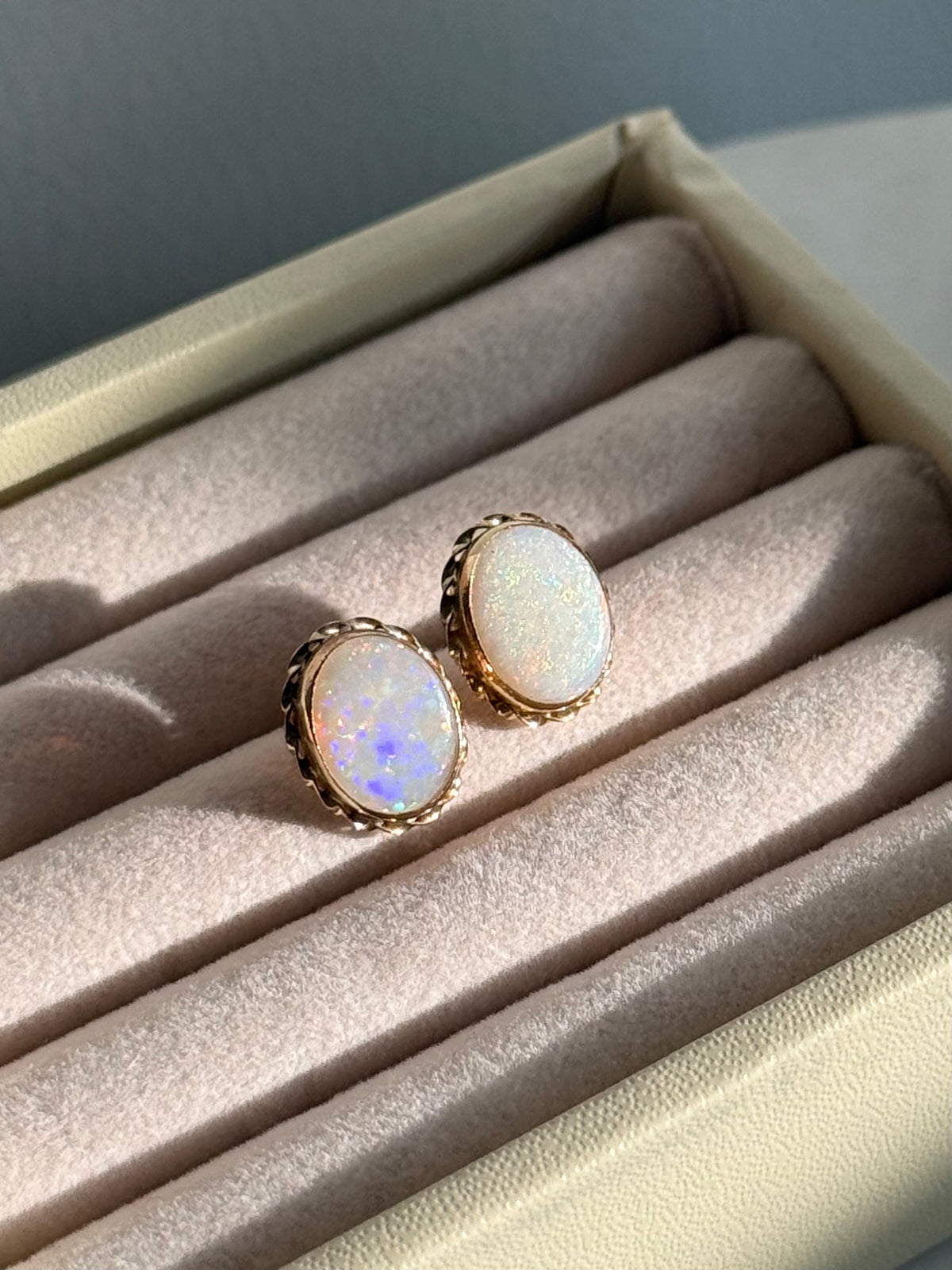 Vintage 14k Gold Opal Earrings