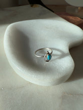 Load image into Gallery viewer, Vintage Dainty Turquoise Sterling Silver Ring Size 6
