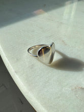 Load image into Gallery viewer, Vintage Heart Sterling Silver Ring Size 8
