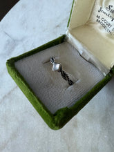 Load image into Gallery viewer, Braided Mother of Pearl Sterling Silver Ring
