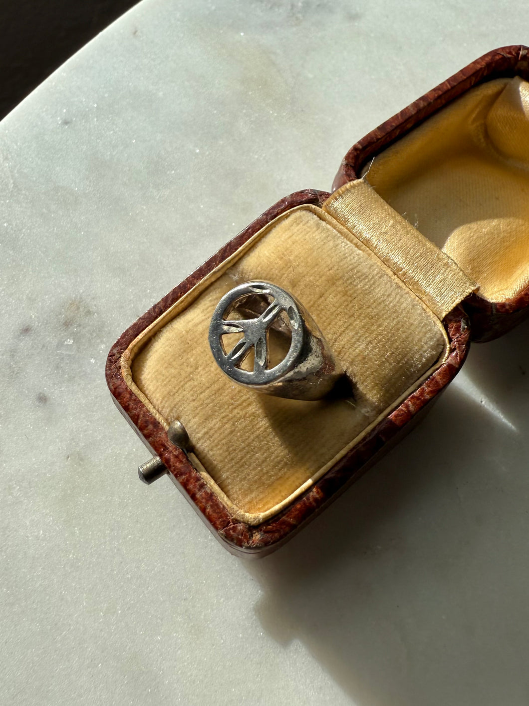 Vintage Peace Sign Sterling Silver Ring Size 6