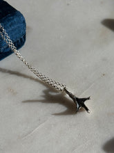 Load image into Gallery viewer, Claw Sterling Silver Necklace 18”
