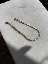 Load image into Gallery viewer, Midcentury 1/20 12k Gold Fill Bracelet 7.75”
