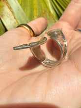 Load image into Gallery viewer, Elongated Sterling Silver Hammered Ring Size 8
