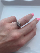 Load image into Gallery viewer, Diamond Cut Sterling Silver Ring
